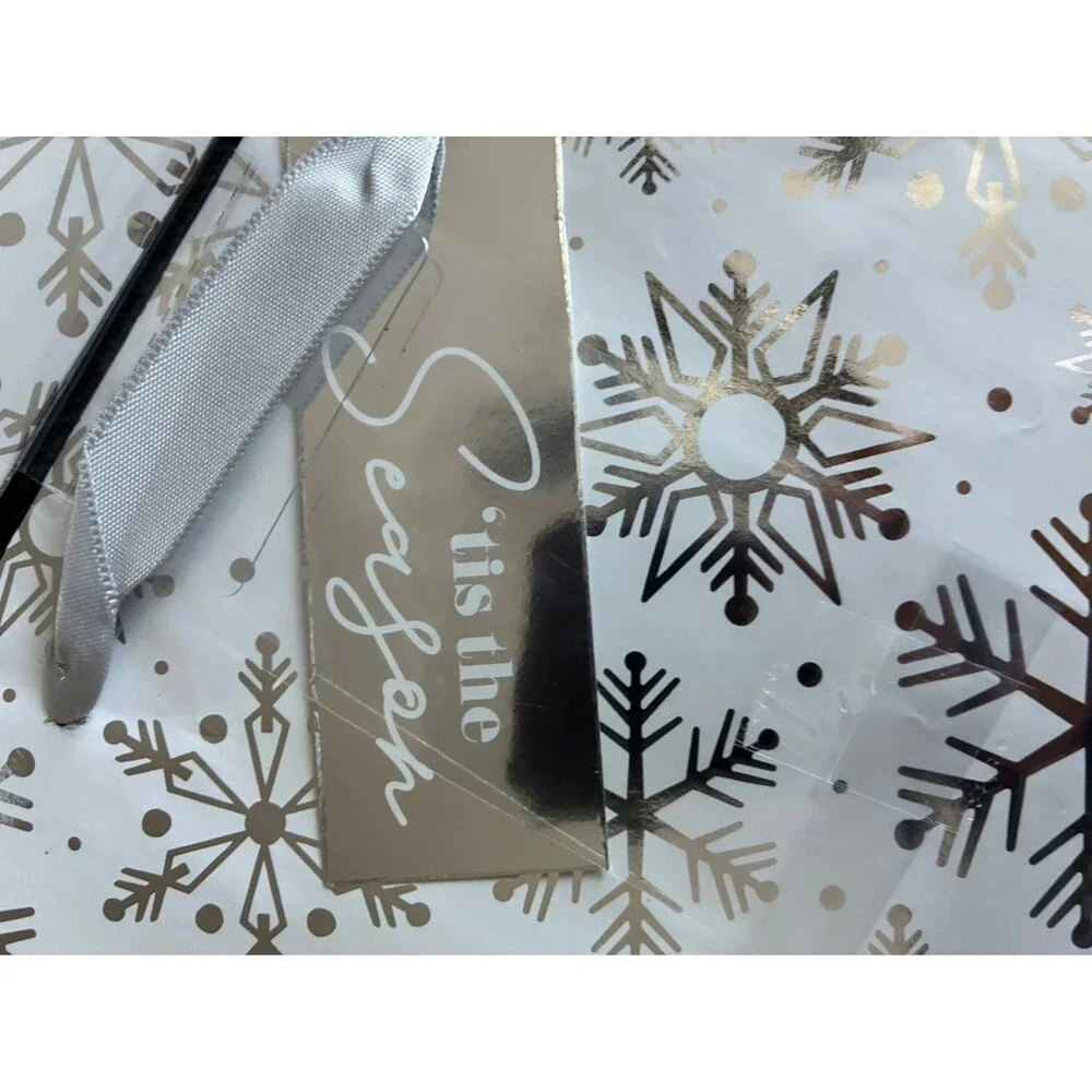 Set of 8  Christmas Gift Bags Happy Holidays  Metallic Holiday Bags